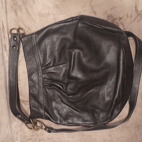 Roots Large Olivia Bag - Black leather - Picture 2 of 4